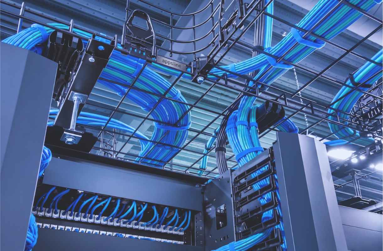 Structured cabling infrastructure for integrated IT and ELV projects